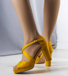 Žluté sandály Artemi na jehlovém podpatku